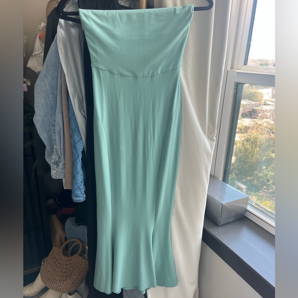 Norma Kamali strapless fishtail midi dress - Picture 6 of 8